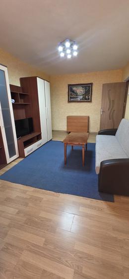 Apartament cu 3 camere decomandat în Gară
