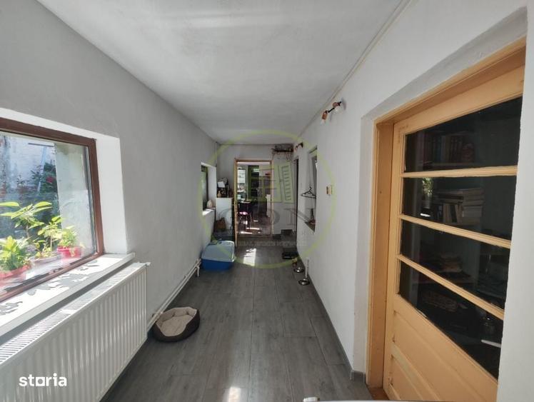 Casă cu 3 camere în Bariera Vâlcii