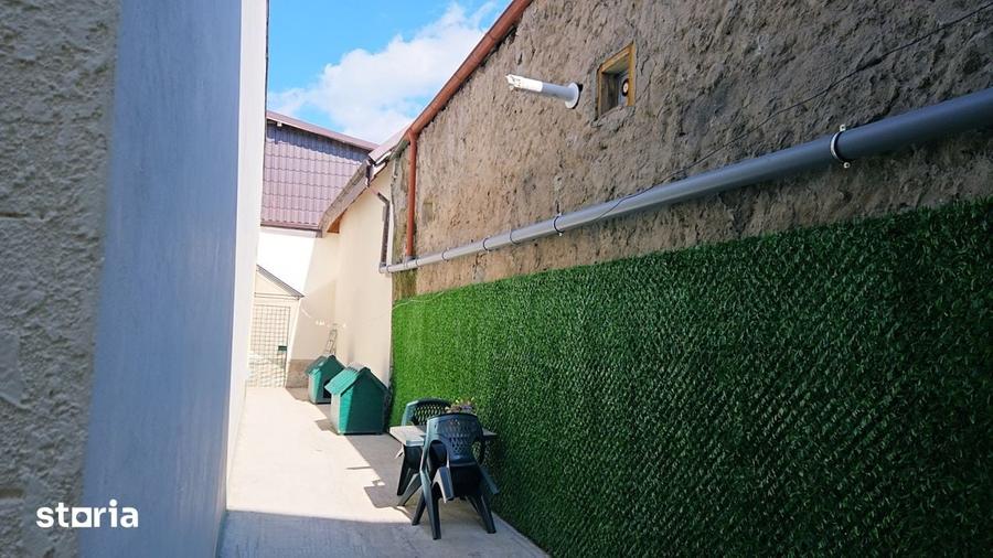 Casă cu 4 camere cu Teren 298.58 Mp în Central