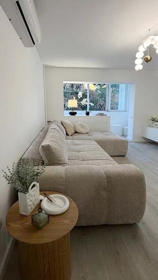 Apartament cu 4 camere decomandat în Ștefan cel Mare
