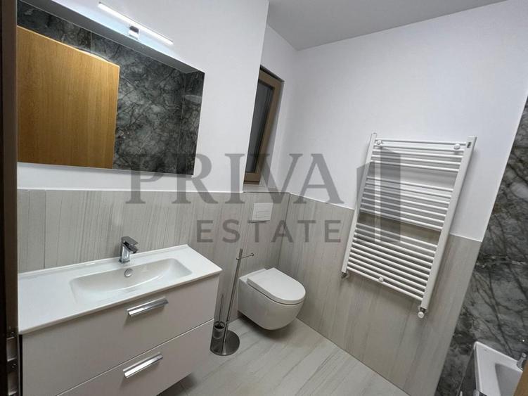 Apartament cu 3 camere decomandat, mobilat în Central