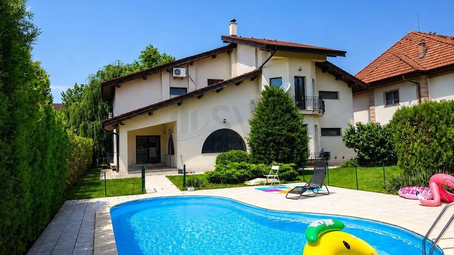 Casă individuală cu 6 camere cu Piscina în Iancu Nicolae