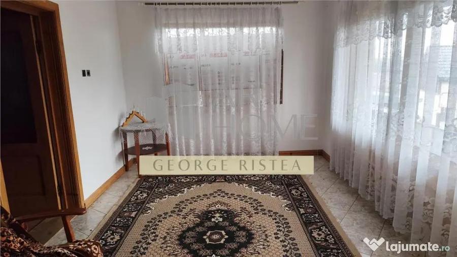 Casă cu 4 camere cu Teren 1294 Mp în Central