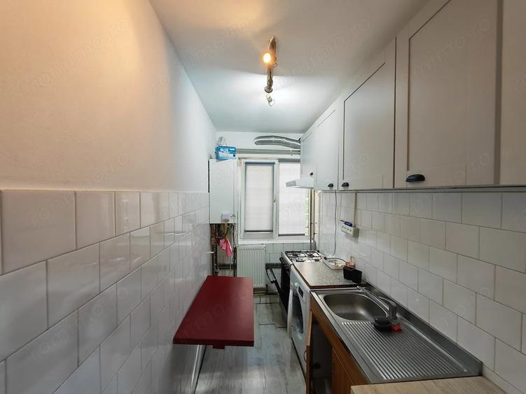 Apartament cu 2 camere nedecomandat în Girocului