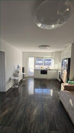 Apartament cu 2 camere semidecomandat în Sânpetru