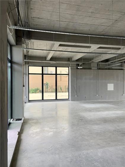 Spațiu comercial, de 210 mp, în Giroc