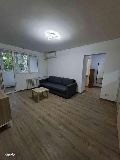 Apartament cu 2 camere semidecomandat în Berceni