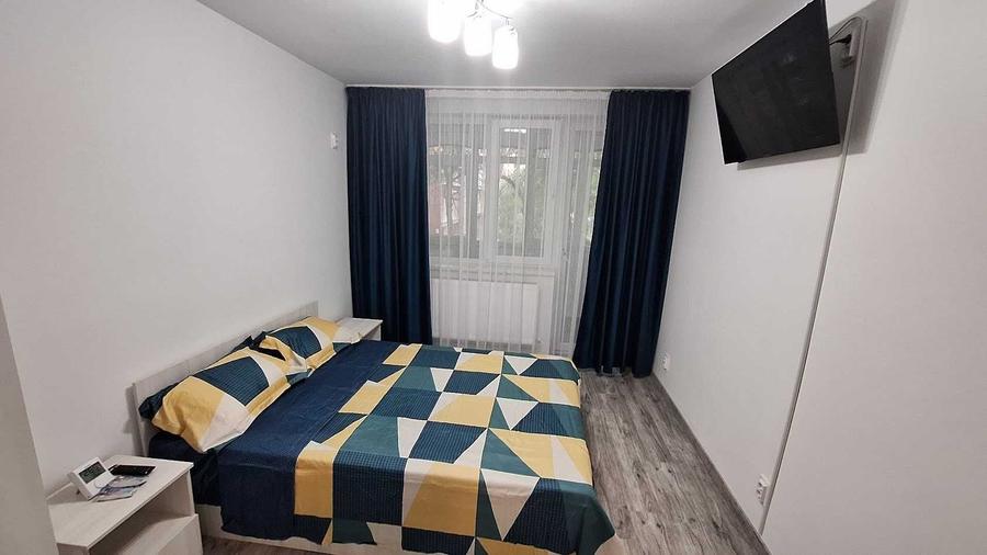 Apartament cu 2 camere decomandat în Calea București