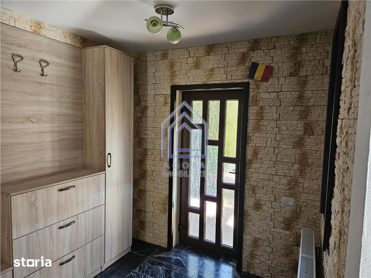 Casă cu 5 camere cu Teren 780 Mp în Central