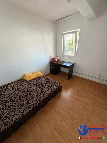 Apartament cu 3 camere nedecomandat în Vest
