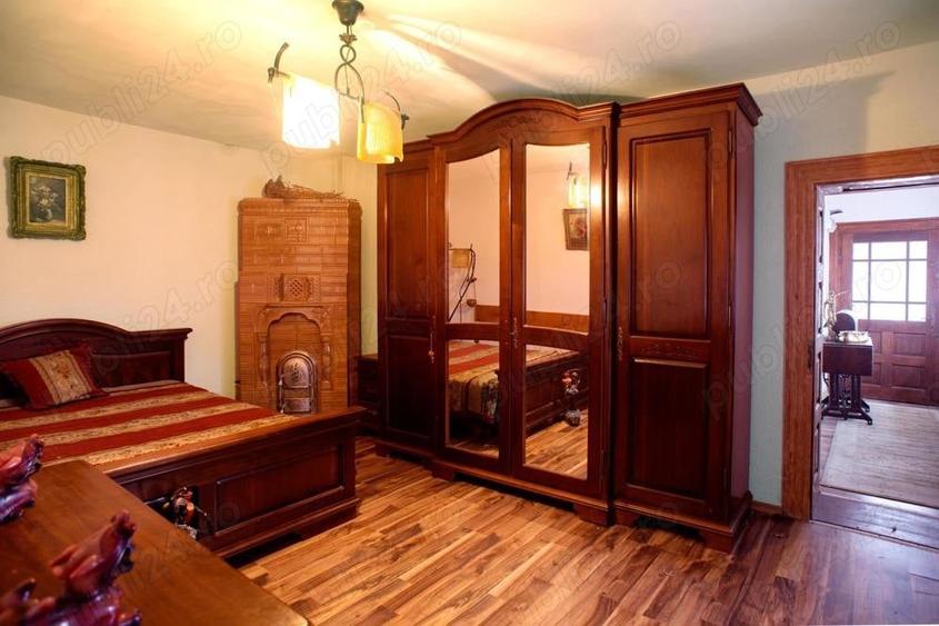 Casă cu Teren 1366 Mp în Central