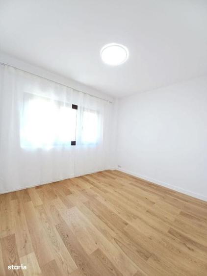 Apartament cu 3 camere decomandat în Central — fotografia 1