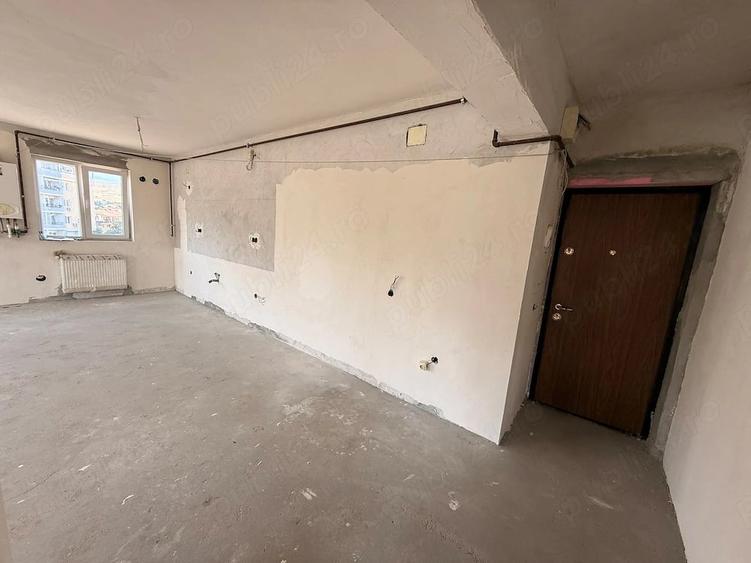 Apartament cu 2 camere semidecomandat în Florești