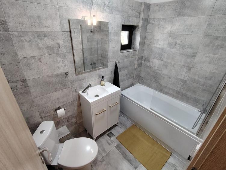 Apartament cu 3 camere decomandat, mobilat în Gorjului