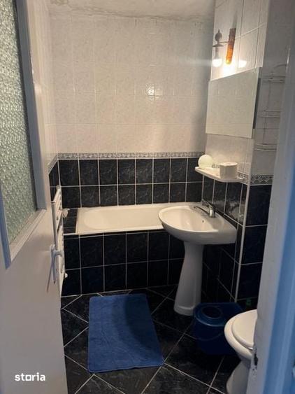 Apartament cu 3 camere decomandat în Micro 16