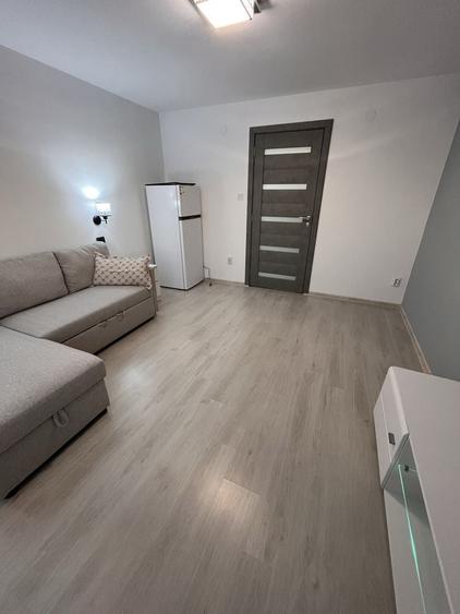 Garsonieră decomandată în Central