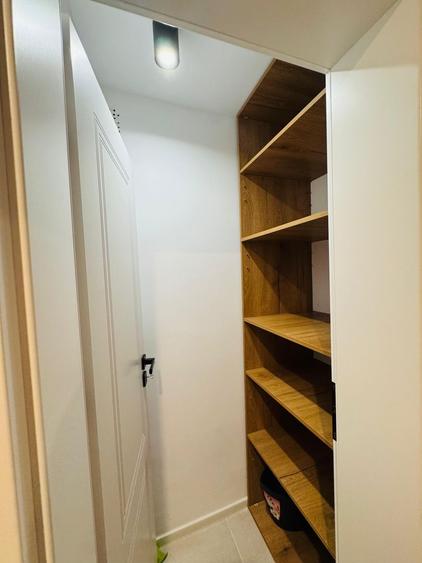 Apartament cu 3 camere decomandat, mobilat în Nerva Traian