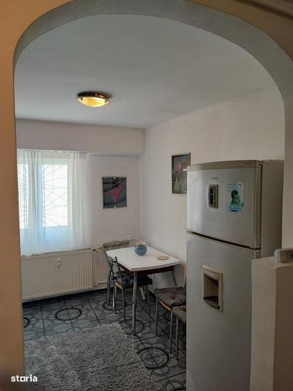 Apartament cu 3 camere decomandat în Mihai Bravu