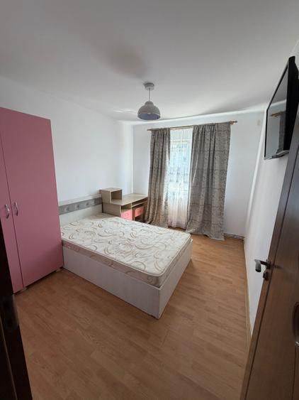 Apartament de inchiriat - 4