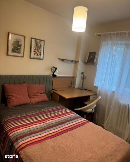 Apartament cu 3 camere în Tineretului