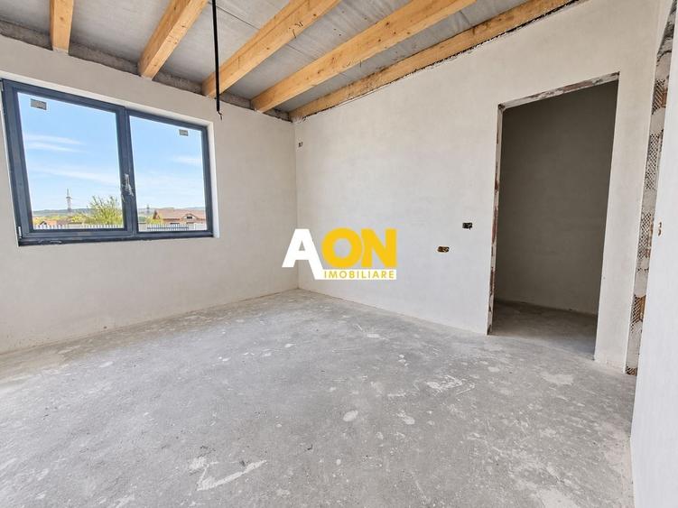 Casă individuală cu 4 camere cu Teren 458 Mp în Partoș