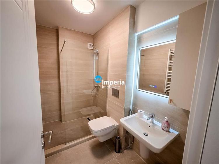 Apartament cu 3 camere decomandat, mobilat în Copou