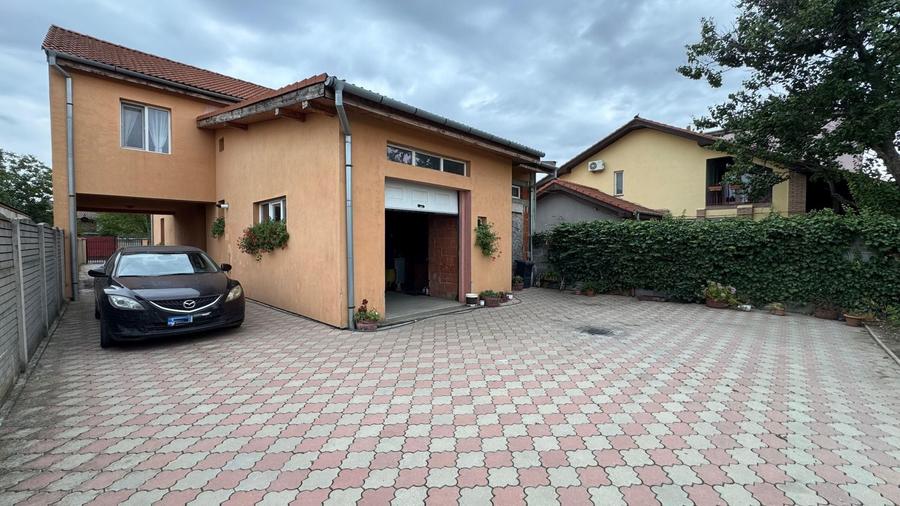 Casă individuală cu 4 camere cu Canalizare în Mehala