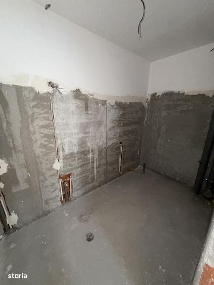 Apartament cu 3 camere decomandat în Aviației