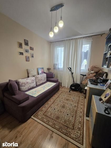Apartament cu 3 camere de vanzare - B dul 1 Mai - 6