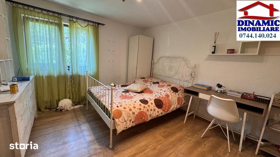 Casă cu 4 camere cu Teren 480 Mp în Central