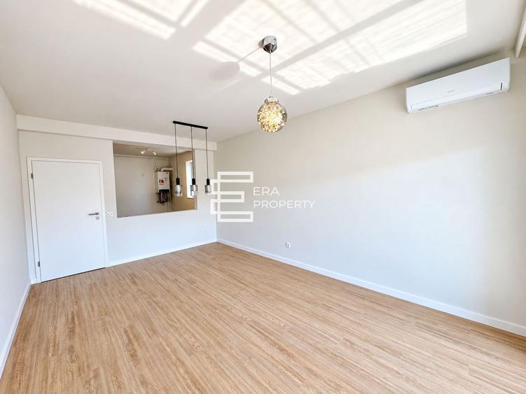 Apartament cu 3 camere decomandat în Cristian