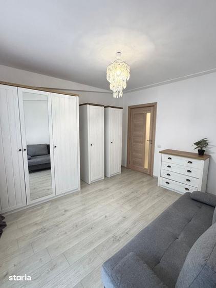 Apartament cu 3 camere în Florești