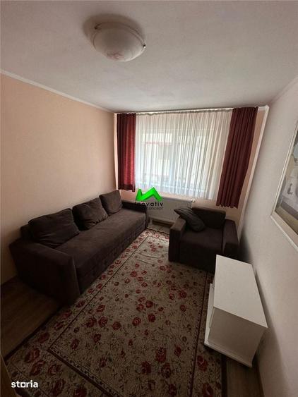 Apartament cu 3 camere decomandat în Turnișor