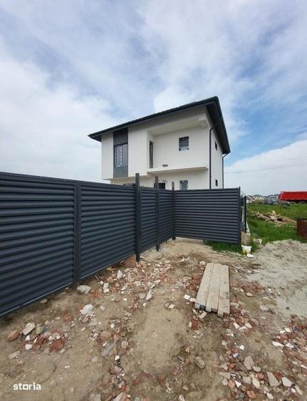 Casă cu 4 camere în Vârteju