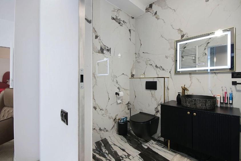 Apartament cu 4 camere nedecomandat, mobilat în Floreasca