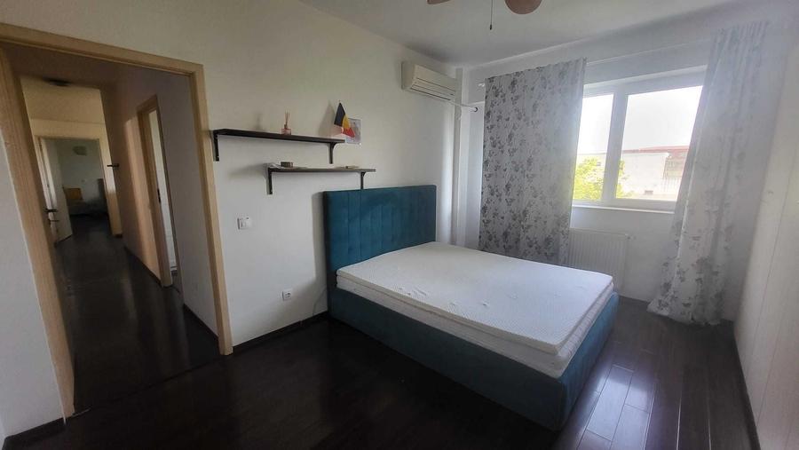 Apartament cu 3 camere decomandat în Străulești