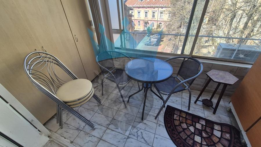Apartament cu 2 camere decomandat, mobilat în P-ța Amzei