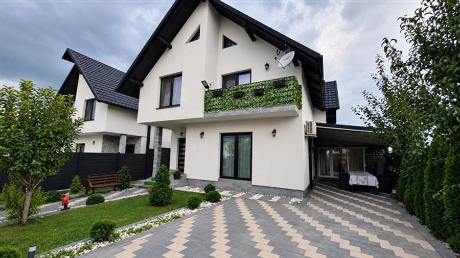 Casă individuală cu 4 camere cu Canalizare în Burdujeni