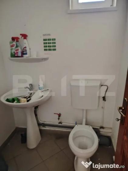 Spațiu comercial, de 100 mp, în Central