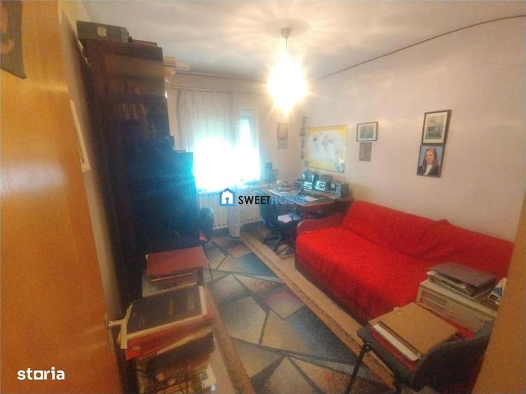 Apartament cu 3 camere decomandat în Central