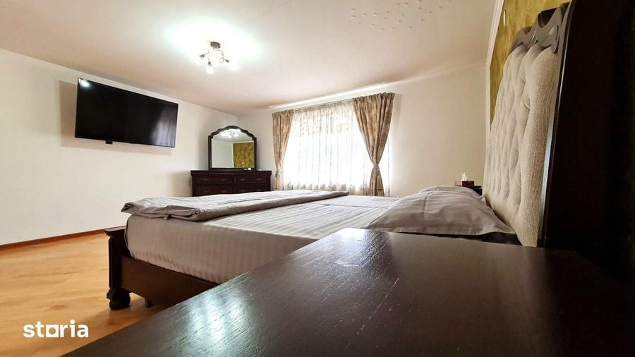 Casă cu Teren 2550 Mp în Central