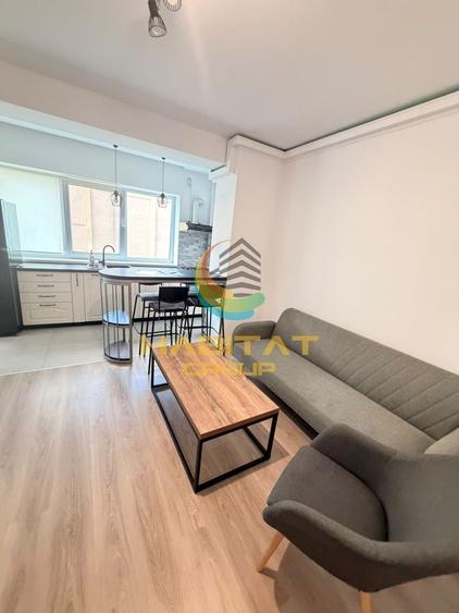 Apartament cu 2 camere semidecomandat, mobilat în 13 Septembrie