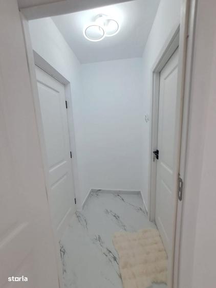Apartament cu 2 camere semidecomandat în Calea Galați