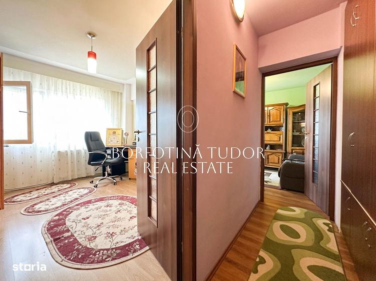 Apartament cu 2 camere decomandat în Zorilor