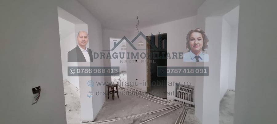 Casă individuală cu 5 camere cu Canalizare în Sud