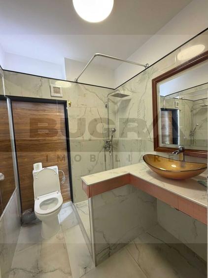 Apartament cu 3 camere semidecomandat, mobilat în Gheorgheni