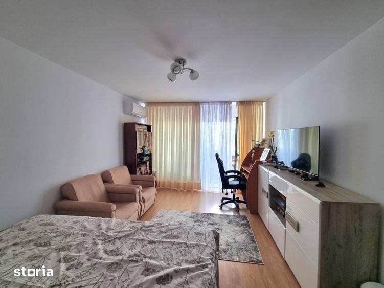 Apartament cu 3 camere decomandat în Mioriței