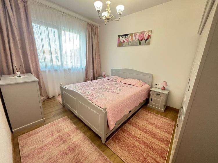 Apartament cu 2 camere semidecomandat, mobilat în Aradului