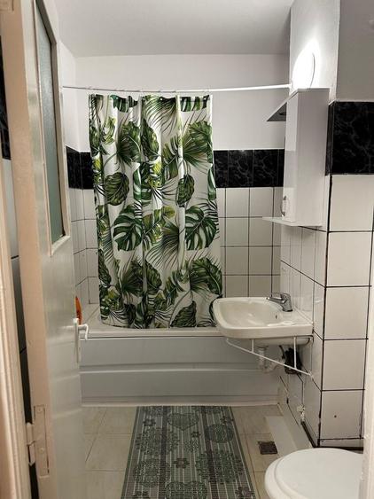 Apartament cu 3 camere decomandat în Aurel Vlaicu