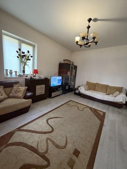 Apartament parter si mansarda curte proprie str. Paltinis - 7